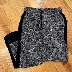 Beautiful ankle length light weight flowy pants